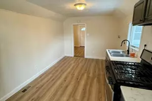 1866 Maiden Ln, Springfield, OH 45504 - Photo 9