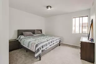 6425 Harbinger Ln, Dayton, OH 45449 - Photo 9