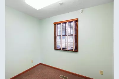 860 E Franklin Street #Unit D, Centerville, OH 45459 - Photo 15