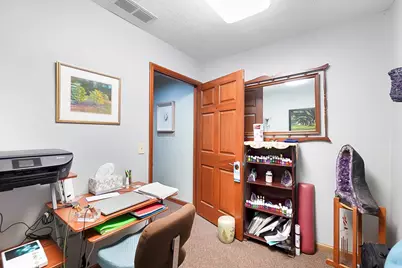 860 E Franklin Street #Unit D, Centerville, OH 45459 - Photo 9