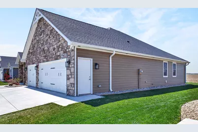 945 Rosenthal Drive, Tipp City, OH 45371 - Photo 35