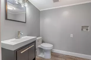 2416 Rona Village Blvd, Fairborn, OH 45324 - Photo 11
