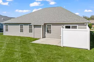 1151 Parklawn Ct, Troy, OH 45373 - Photo 9