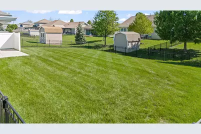 1151 Parklawn Court, Troy, OH 45373 - Photo 11