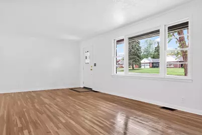 1001 N Park Street, Bellefontaine, OH 43311 - Photo 5