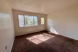 2239 Esmeralda Ave, Dayton, OH 45406 - Photo 9