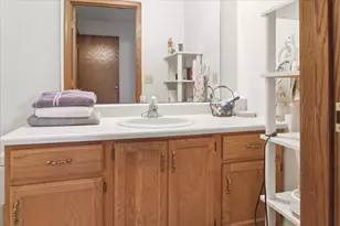 718 E Wayne St, Celina, OH 45822 - Photo 27