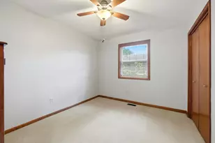196 Cambria Dr, Dayton, OH 45440 - Photo 33