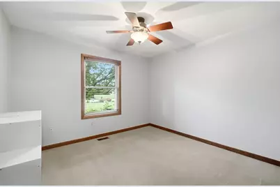 196 Cambria Drive, Dayton, OH 45440 - Photo 37