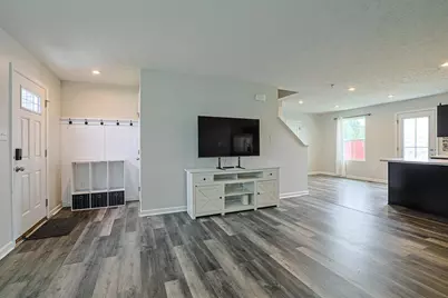 517 Skyway Drive, Springfield, OH 45505 - Photo 9
