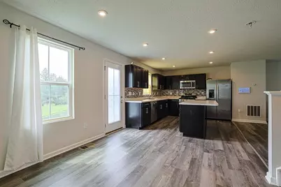 517 Skyway Drive, Springfield, OH 45505 - Photo 15