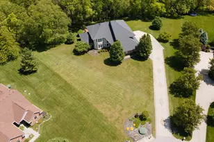 5559 Clover Leaf Dr, Greenville, OH 45331 - Photo 9