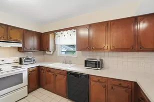 115 Barnsbury Dr, Lima, OH 45804 - Photo 11