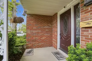 115 Barnsbury Dr, Lima, OH 45804 - Photo 3