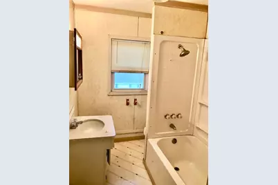 200 E Silver Street, Wapakoneta, OH 45895 - Photo 11