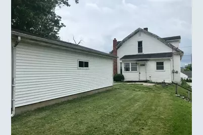 200 E Silver Street, Wapakoneta, OH 45895 - Photo 5