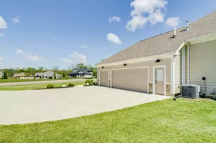 1263 Cole Hbr Dr, Troy, OH 45373 - Photo 5