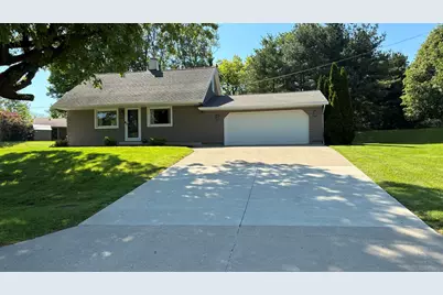 1190 Allison Court, Bellefontaine, OH 43311 - Photo 3