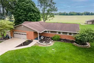 6065 Country Estates Dr, Tipp City, OH 45371 - Photo 3