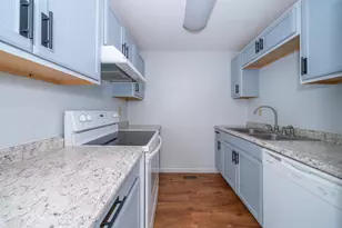 1010 Stoneybrook Trail, Fairborn, OH 45324 - Photo 13