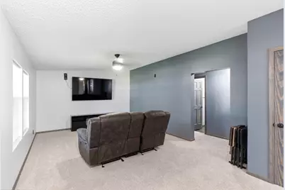 306 Village Court, Fairborn, OH 45324 - Photo 9