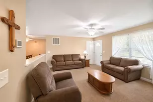 517 N Elm St, Bellefontaine, OH 43311 - Photo 5