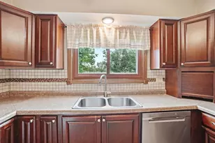 1700 W Sparrow Rd, Springfield, OH 45502 - Photo 19