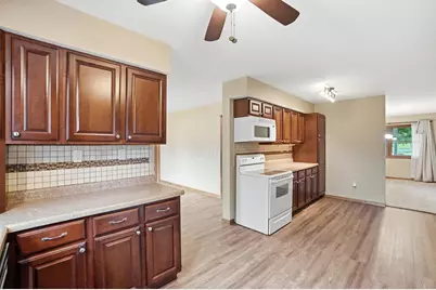 1700 W Sparrow Road, Springfield, OH 45502 - Photo 17