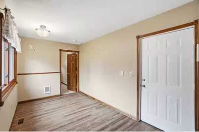 1700 W Sparrow Road, Springfield, OH 45502 - Photo 25