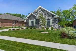 928 Millstone Dr, Tipp City, OH 45371 - Photo 3