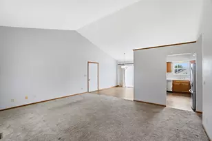 1167 Old Farm Ln, Springfield, OH 45503 - Photo 7