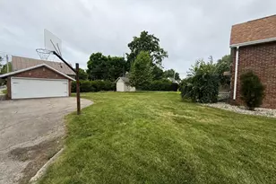 111 S Wayne St, Saint Marys, OH 45885 - Photo 5