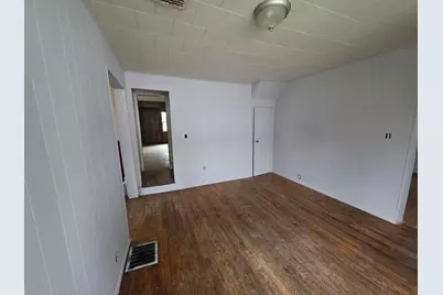 23 N Barron Street, Kenton, OH 43326 - Photo 7