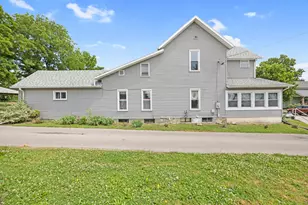 109 N Springhill St, Bellefontaine, OH 43311 - Photo 3