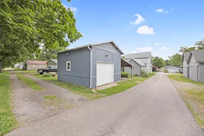 109 N Springhill Street, Bellefontaine, OH 43311 - Photo 9