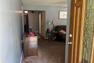 1512 Grimes Cir, Urbana, OH 43078 - Photo 3