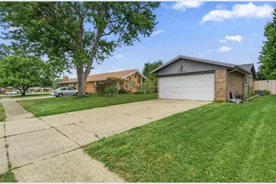 8136 Gibson Avenue, Fairborn, OH 45324 - Photo 3