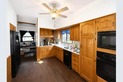 221 N Madriver Street, Bellefontaine, OH 43311 - Photo 5