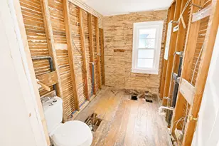 221 N Madriver St, Bellefontaine, OH 43311 - Photo 9