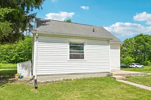 10424 North St, Middleburg, OH 43336 - Photo 31