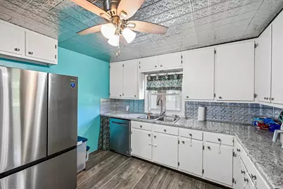 10424 North Street, Middleburg, OH 43336 - Photo 13