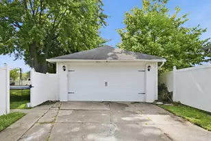702 E Franklin St, Troy, OH 45373 - Photo 43