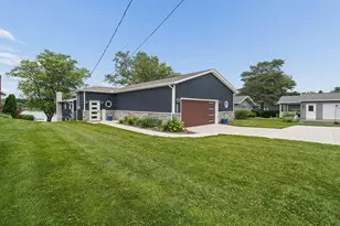 1300 E Choctaw Dr, London, OH 43140 - Photo 33