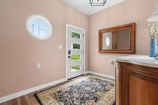 1300 E Choctaw Dr, London, OH 43140 - Photo 3