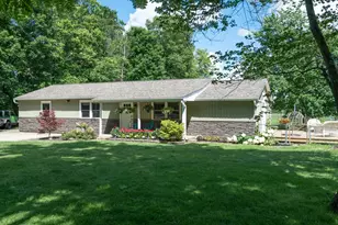 242 N Bickett Rd, Xenia, OH 45385 - Photo 3