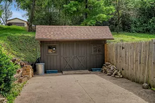 4185 Briarwood Dr, Urbana, OH 43078 - Photo 5