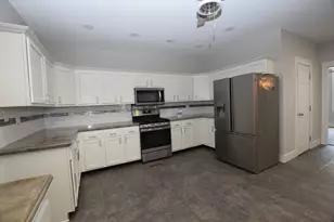 201 E Miami St, De Graff, OH 43318 - Photo 15