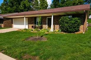 1517 Hawke St, Bellefontaine, OH 43311 - Photo 3