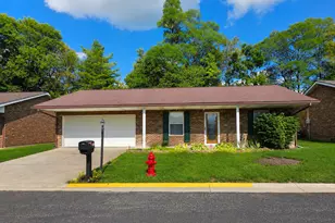 1517 Hawke St, Bellefontaine, OH 43311 - Photo 1
