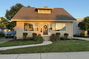 703 N Market St, Troy, OH 45373 - Photo 1